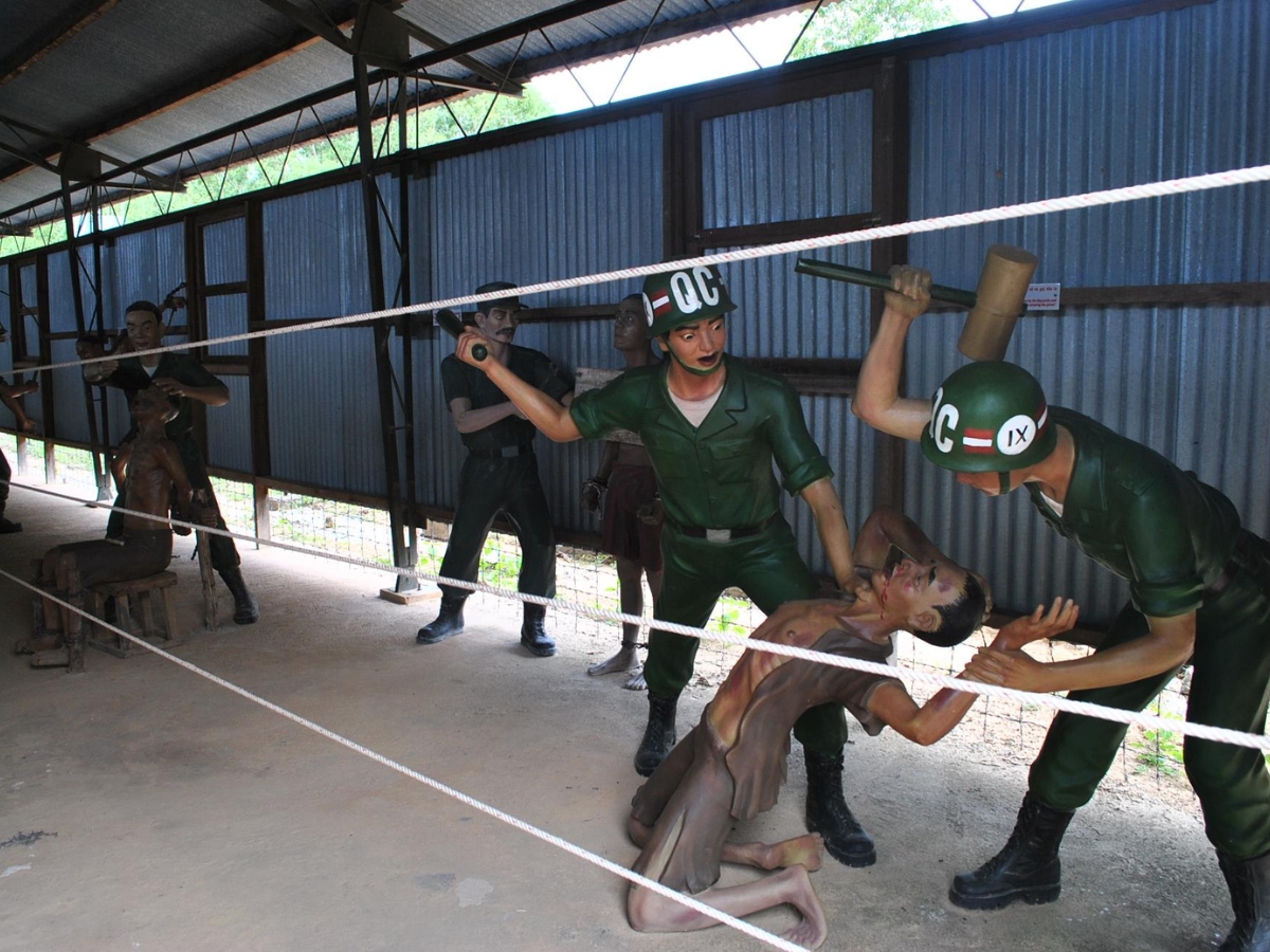 Các tù nhân phải chịu đựng những hình thức tra tấn tàn khốc chưa từng có.