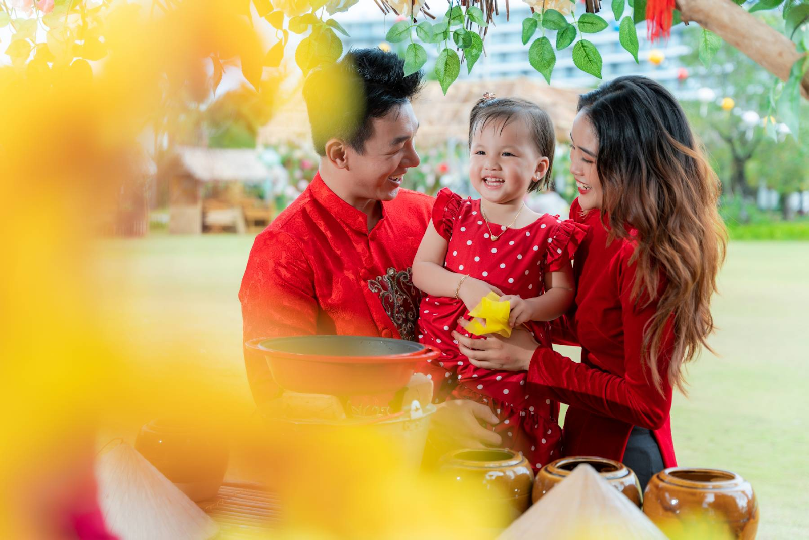 Du khách nên đặt vé máy bay và khách sạn sớm để có chuyến nghỉ dưỡng trọn vẹn