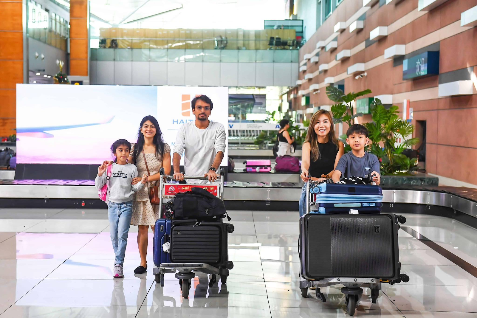 Nhiều du khách quốc tế chọn Phú Quốc làm điểm đến nghỉ dưỡng đầu năm