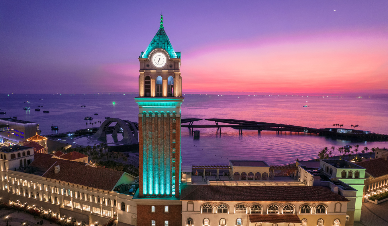 La Festa Phu Quoc - Curio Collection by Hilton với không gian lãng mạn, mang phong cách Amalfi Coast