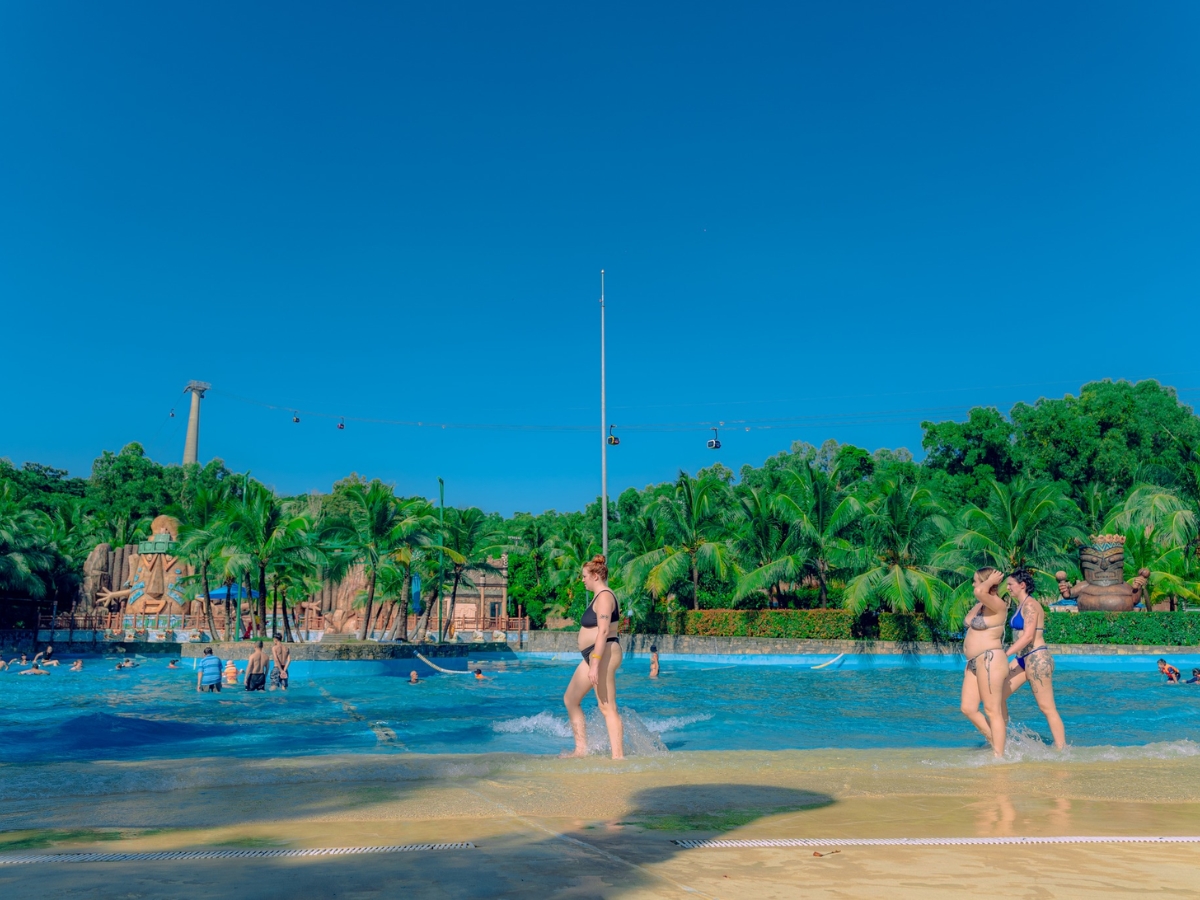 Trải nghiệm những trò chơi thú vị tại công viên nước Aquatopia