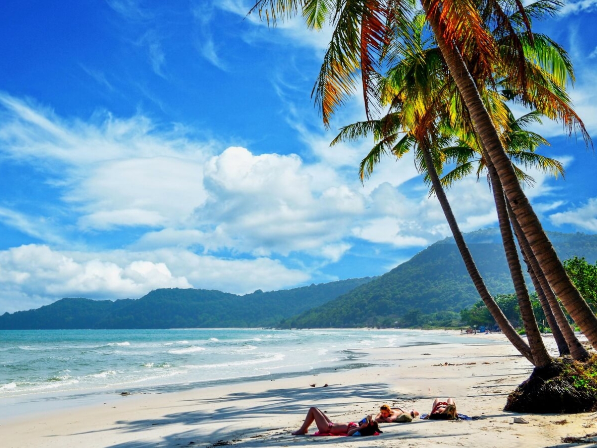 Phú Quốc là thiên đường của những bãi biển đẹp, trong xanh