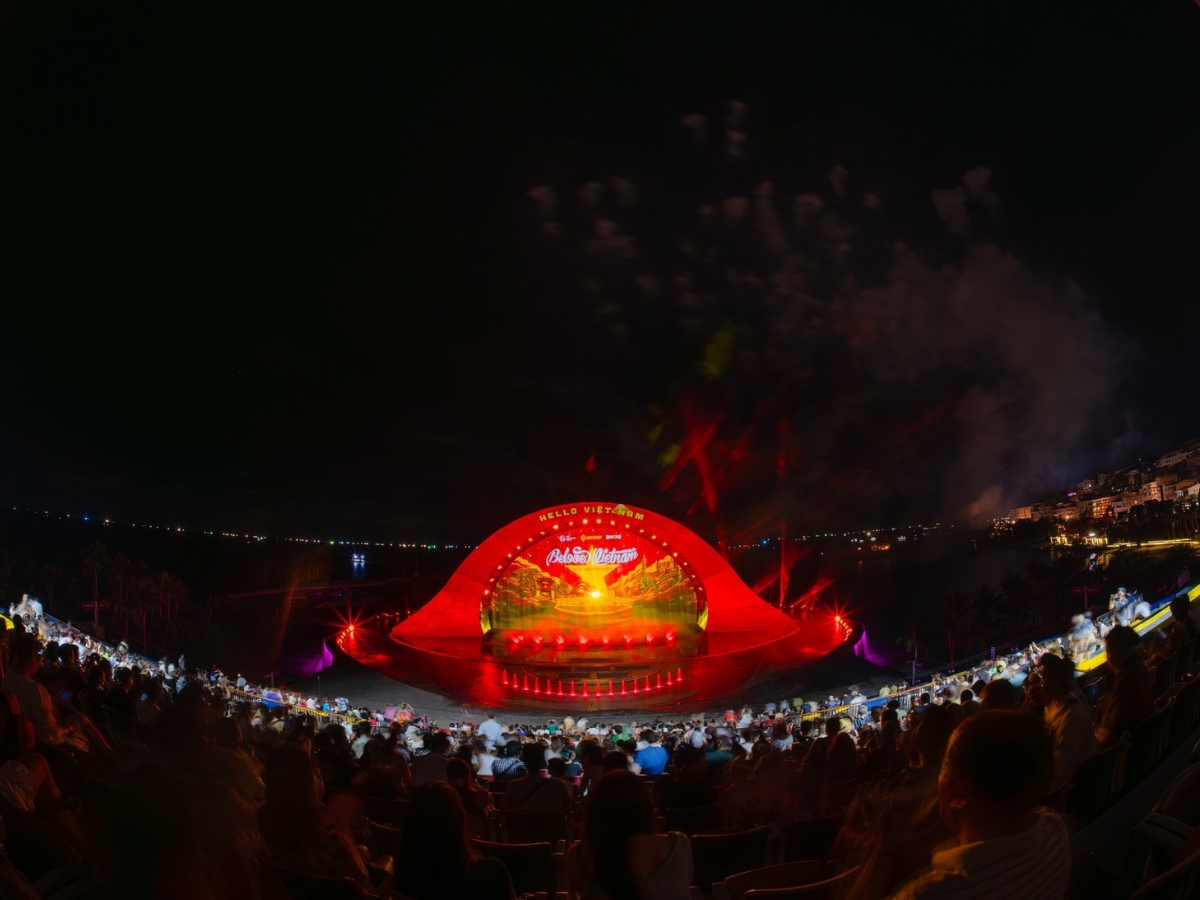 Chương trình biểu diễn đặc biệt nhân dịp kỷ niệm 30/4 năm 2025 tại Thị trấn Hoàng Hôn