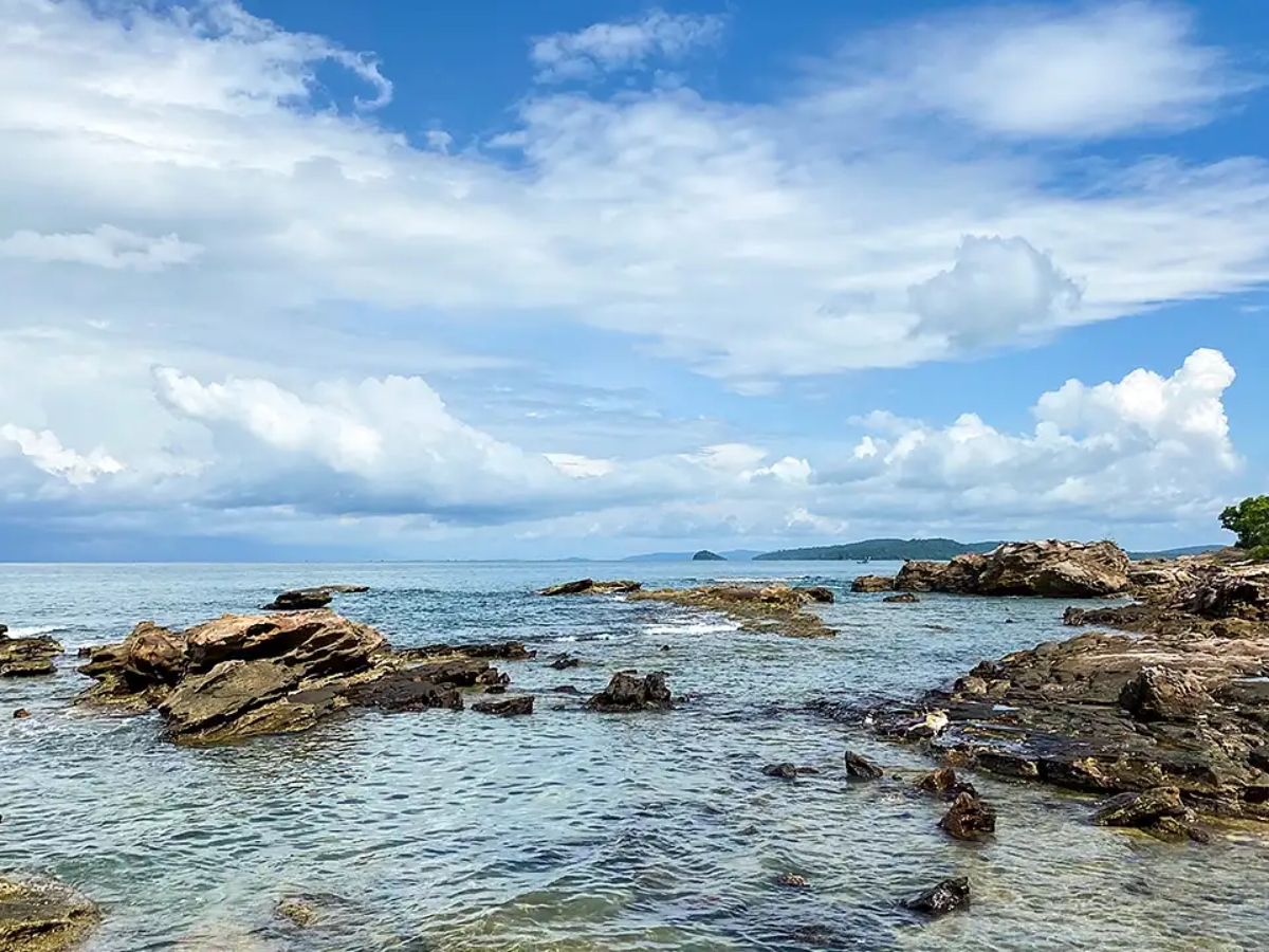 Tận hưởng không gian và cảnh quan yên bình tại Gành Dầu