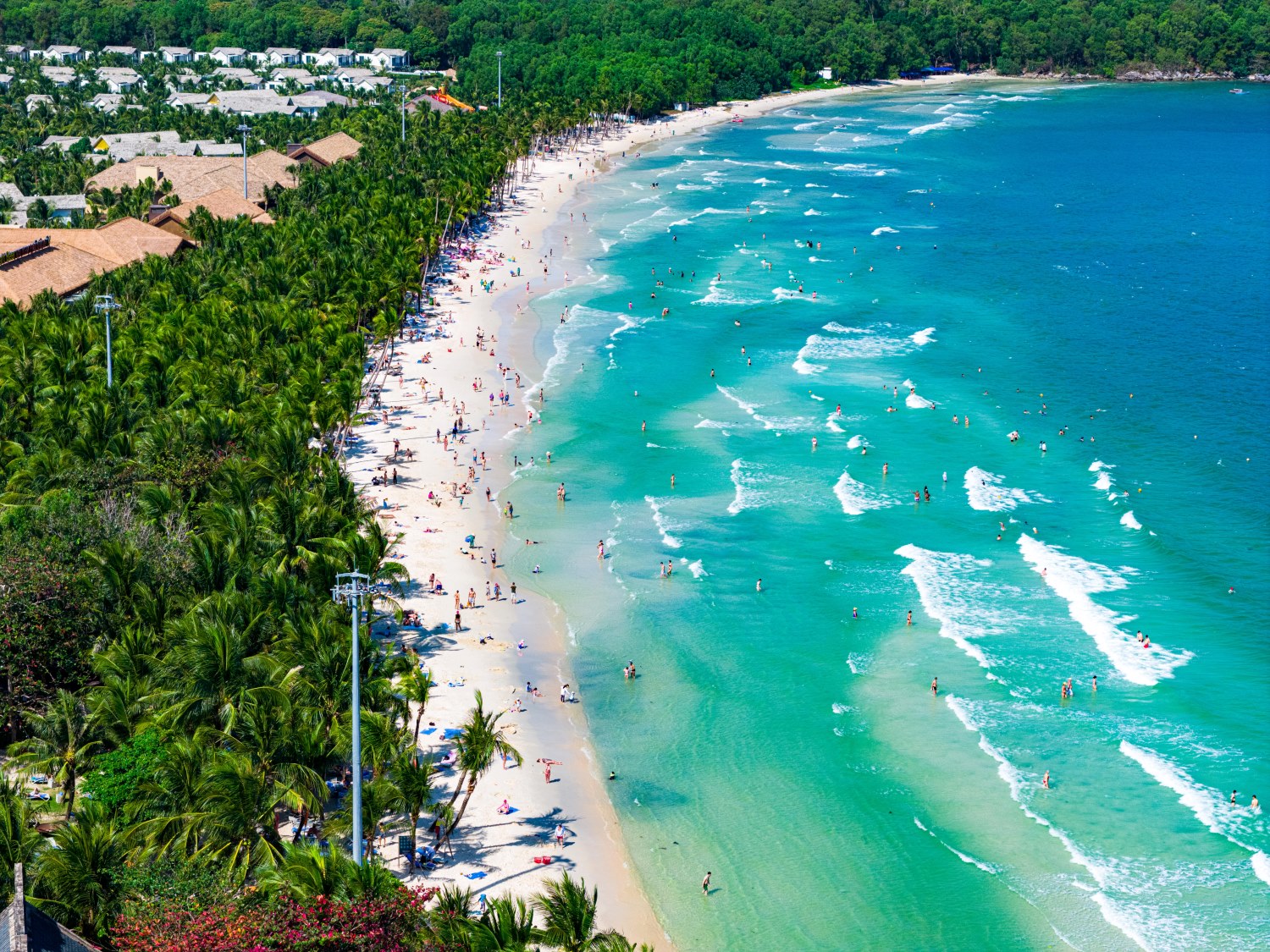 Vẻ đẹp thiên nhiên ưu ái dành cho Bãi Kem - top 50 bãi biển đẹp nhất hành tinh