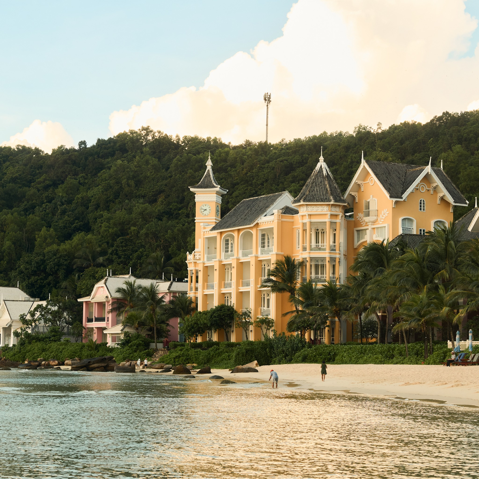 Biệt thự Lamarck House mang đến kỳ nghỉ dưỡng riêng tư và đẳng cấp bên Bãi Kem