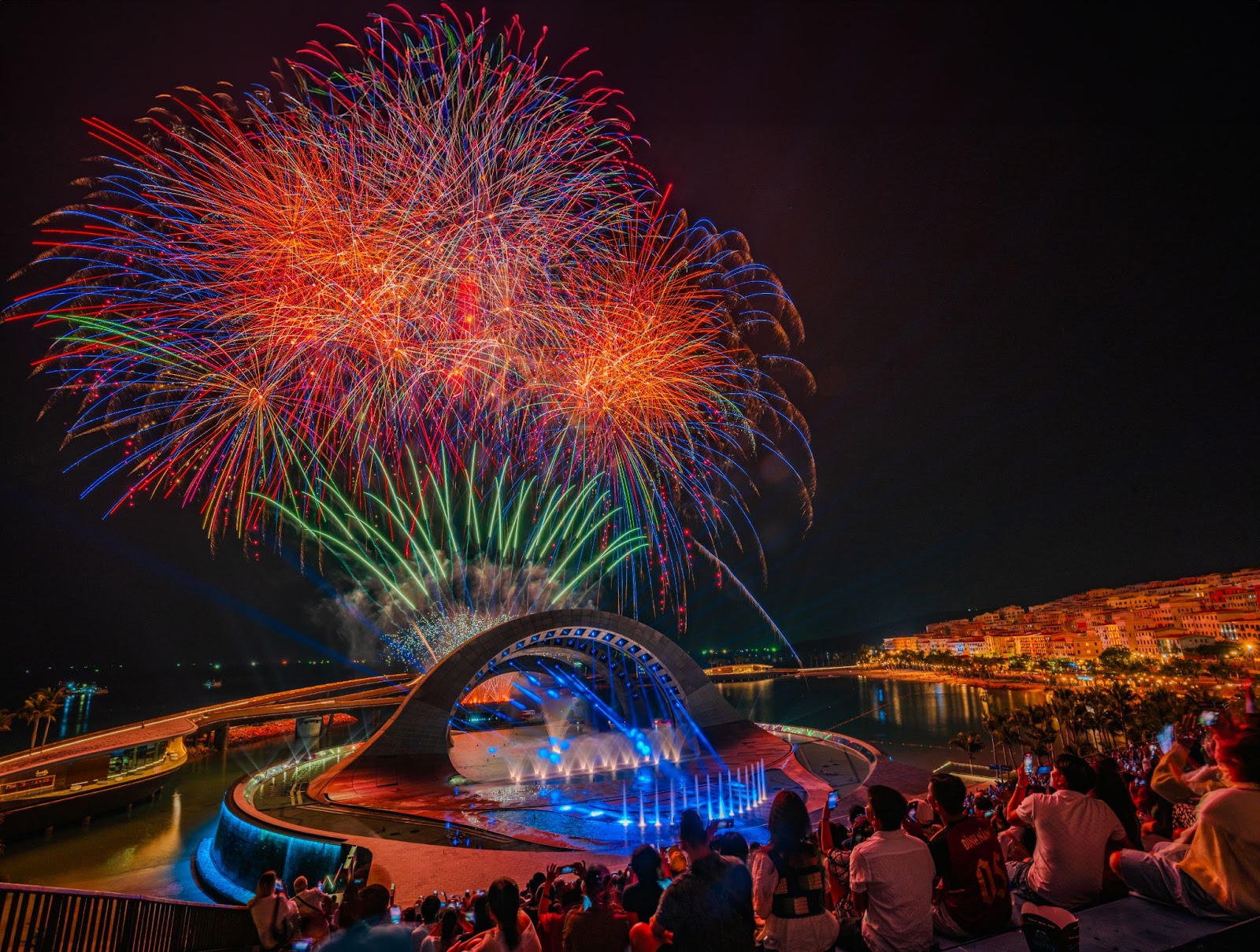 The iconic Guiness-recording-breaking show of Pearl island