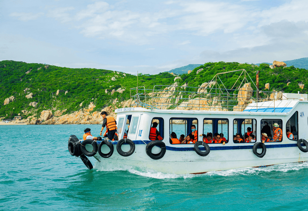 Phu Quoc diving tours offer multiple activities and pricing for every traveler