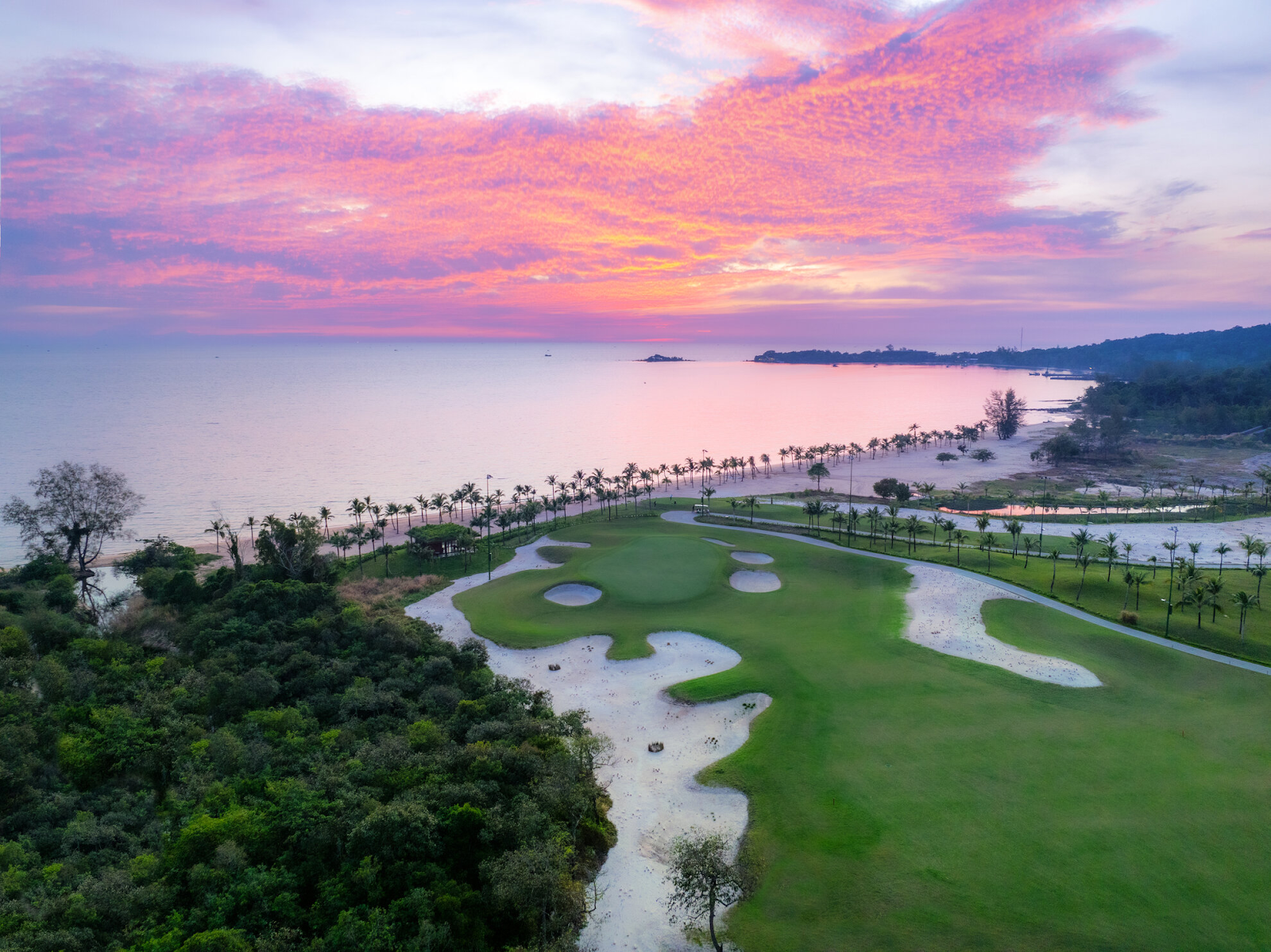 Hệ thống ưu đãi Eschuri Vung Bau Golf được thiết kế bài bản hướng tới việc tối ưu hóa trải nghiệm cho từng nhóm khách hàng khác nhau