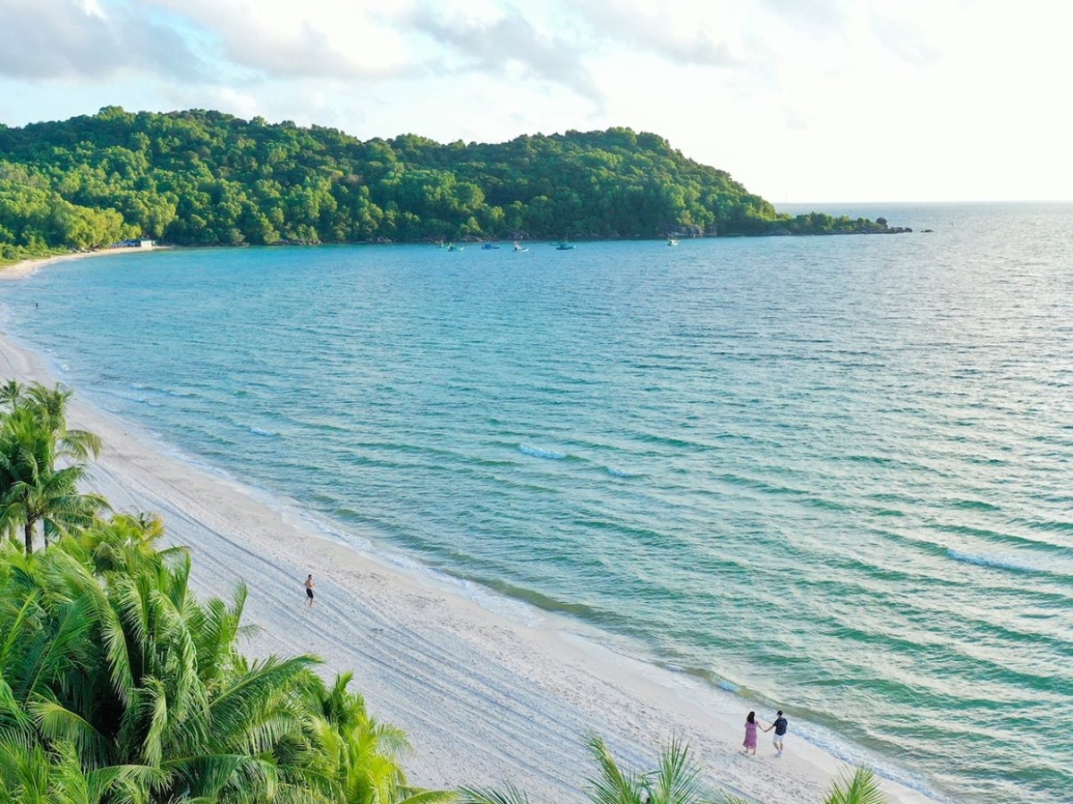 Đi dạo, tắm biển và check-in tại các bãi biển Phú Quốc