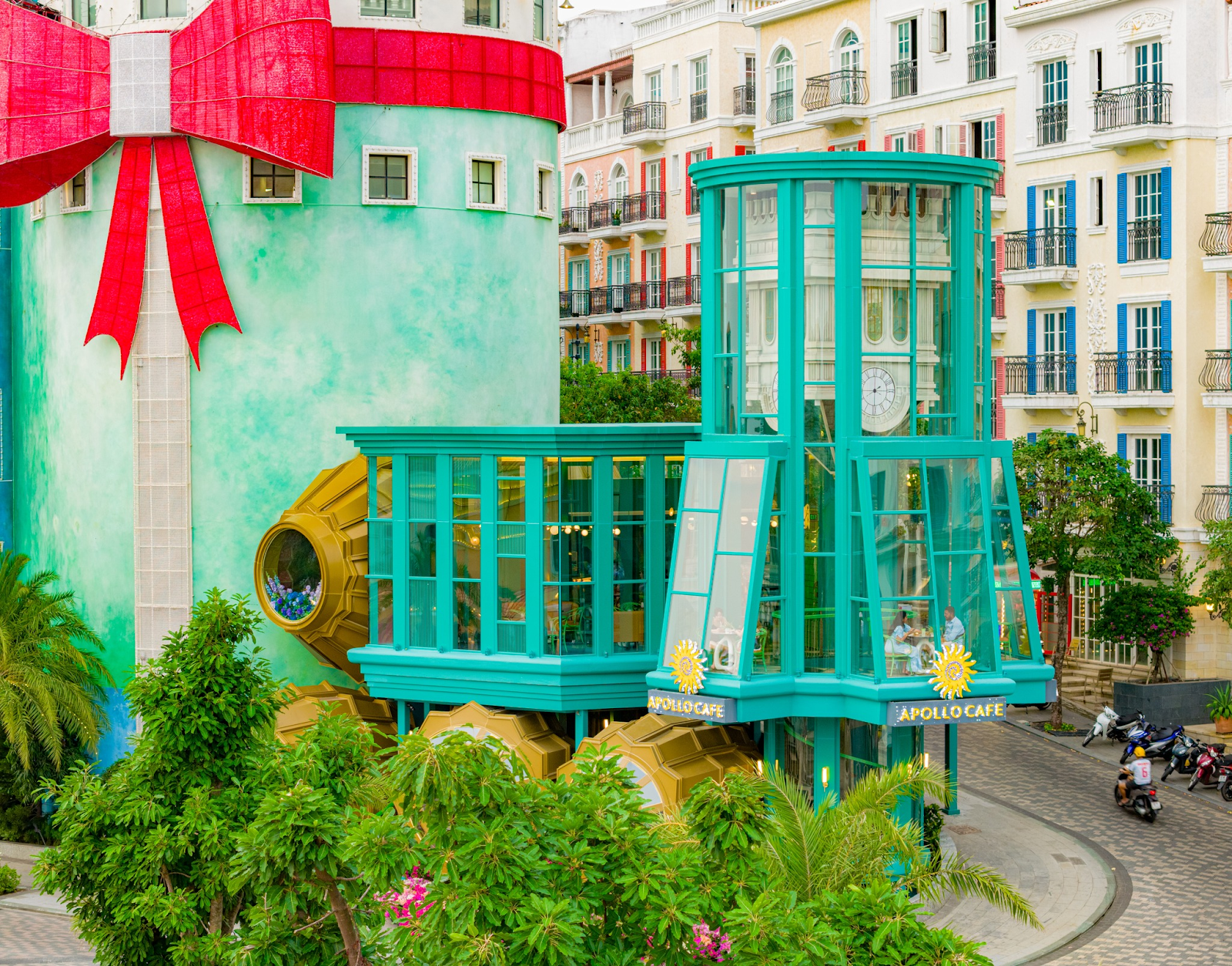 Apollo Cafe là điểm đến đáng trải nghiệm tại Sunset Town