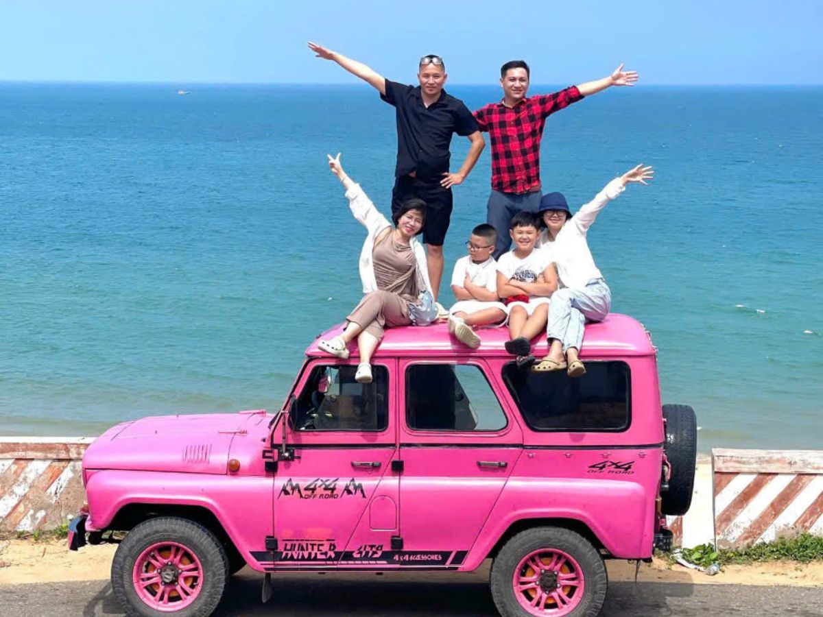 Du lịch Phú Quốc bằng xe jeep tạo cảm giác tự do và giàu trải nghiệm thực tế