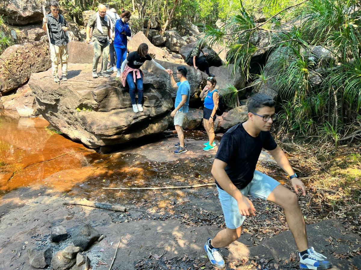 Mỗi bước trekking mở ra trải nghiệm học hỏi và kết nối với thiên nhiên hoang sơ