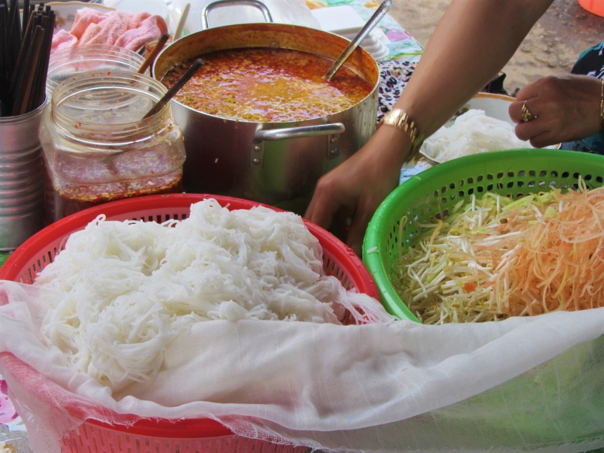 Thưởng thức bún kèn ở Phú Quốc đúng điệu