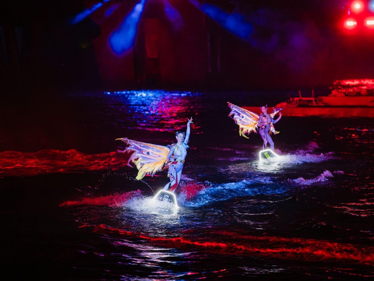 Show Bản giao hưởng đại dương với những màn trình diễn thể thao nghệ thuật đặc sắc.