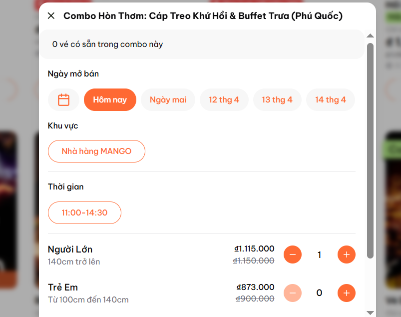 Du khách lựa chọn combo vé phù hợp với lịch trình của mình