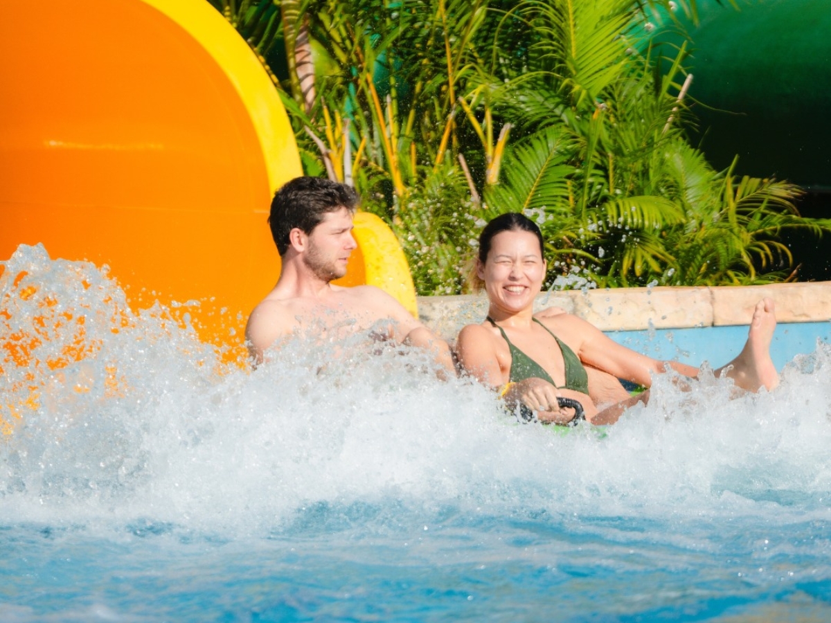 Đặt vé combo Sun World Hon Thom mang đến cho du khách hành trình du lịch thoải mái, trọn vẹn.