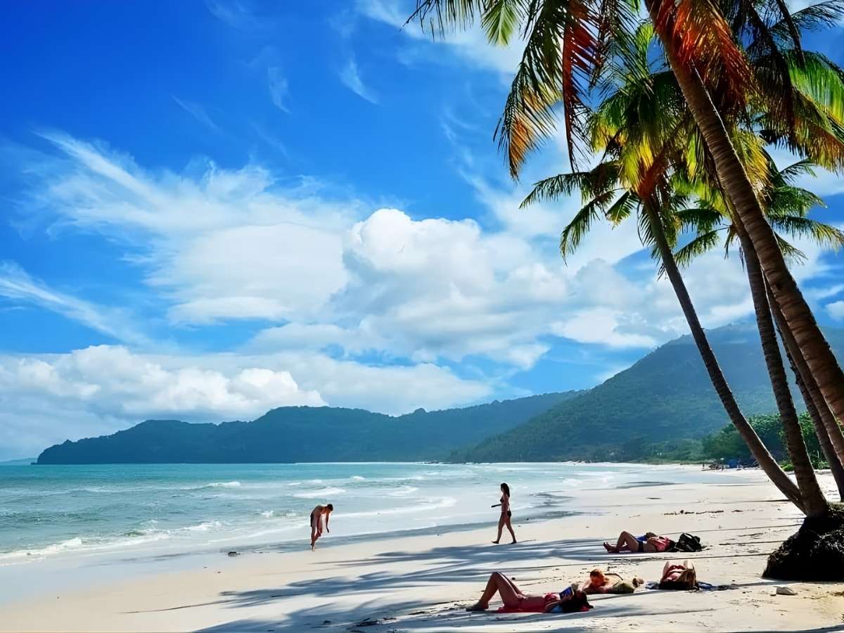 Du khách chọn khu lưu trú Phú Quốc theo lịch trình tham quan