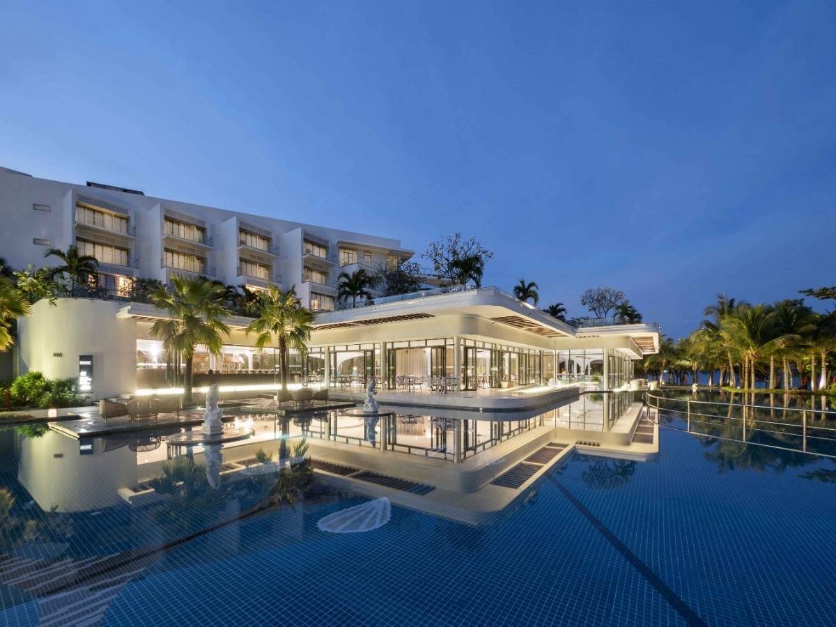 Premier Residences Phu Quoc Emerald Bay cân bằng giữa tiện nghi và biển xanh