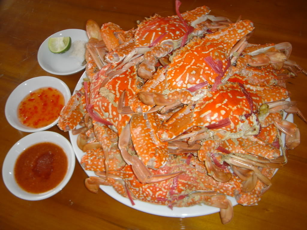 Cơm ghẹ tại nhà hàng Ra Khơi được lấy từ những con ghẹ tươi ngon, chắc thịt