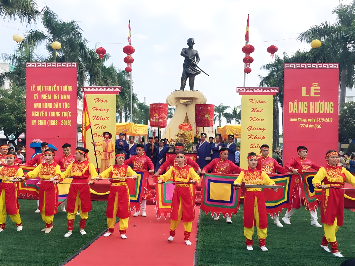 Lễ hội Nguyễn Trung Trực được tổ chức long trọng, trang nghiêm