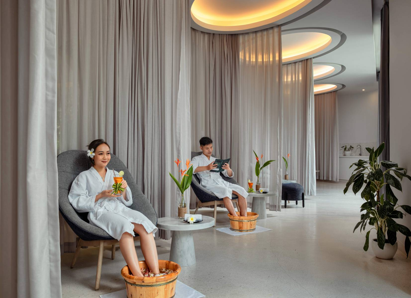 Du khách có thể trải nghiệm các liệu trình massage quốc tế ngay tại Emerald Spa