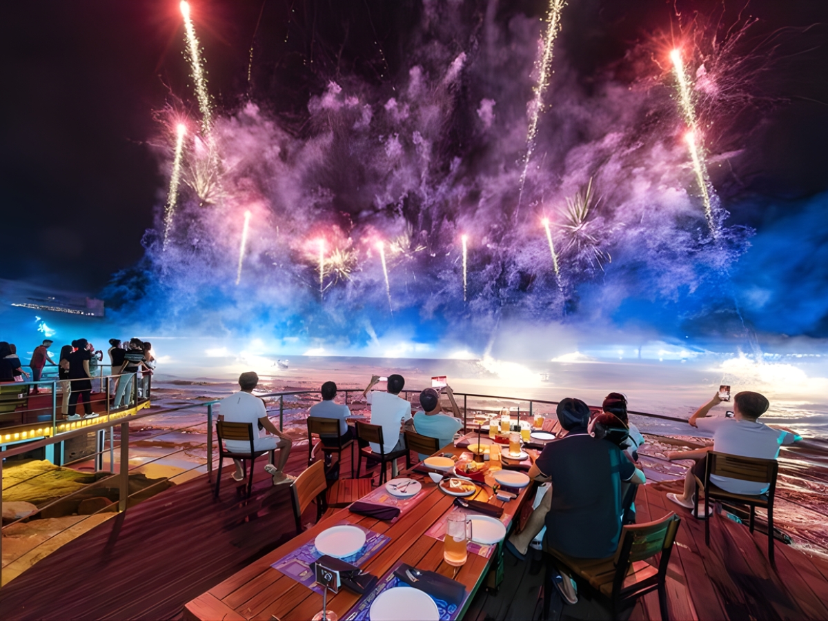 View xem show Bản giao hưởng đại dương tại nhà hàng Sun Bavaria Gastro Pub