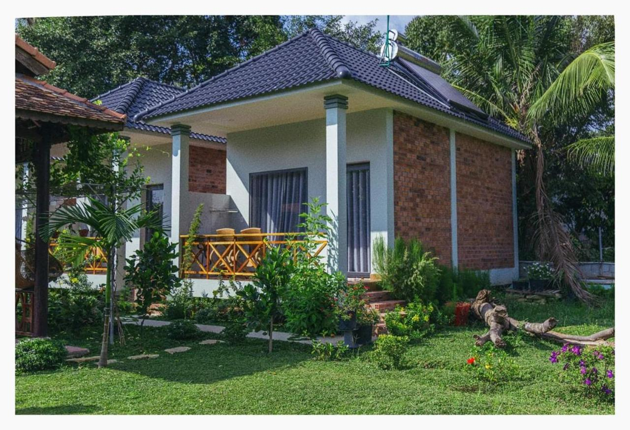 Các căn bungalow tại đây được xây dựng riêng biệt, đảm bảo riêng tư cho du khách