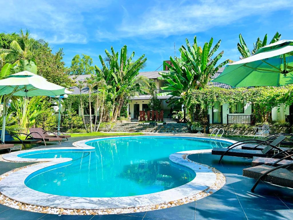 Những căn nghỉ dưỡng tại đây có không gian mở, gần gũi với thiên nhiên.