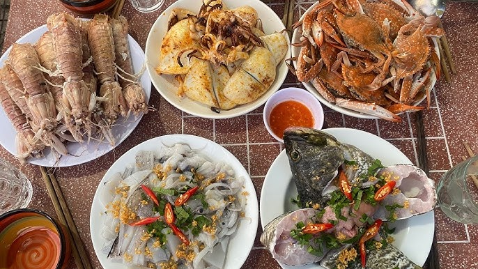 Hà Tiên nổi tiếng với những loại hải sản đa dạng và tươi ngon