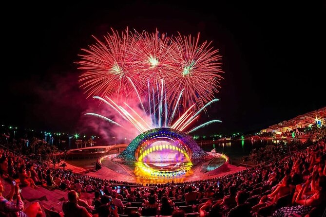 Tourists were overwhelmed by the world-class fireworks display