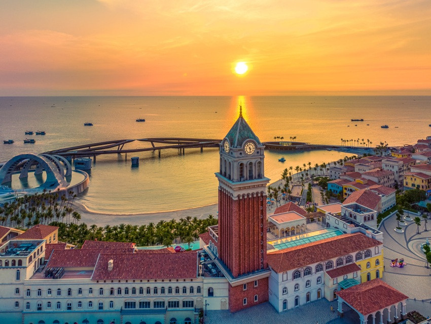 Sunset Town is one of the most popular accommodation areas with digital nomads