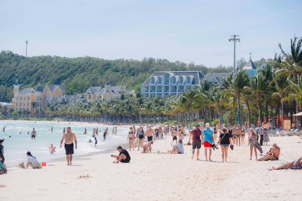 30 days is the maximum stay under Phu Quoc's visa-free policy