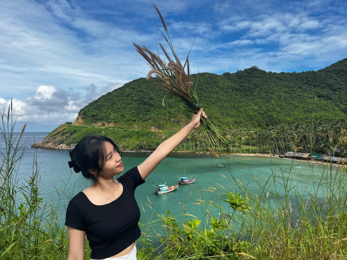 Thời điểm lý tưởng nhất để tham quan Hòn Nồm là vào mùa khô