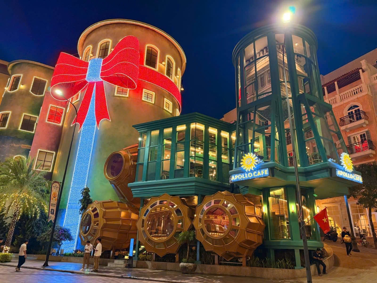 Apollo Cafe là một quán cafe mới tại Thị trấn Hoàng Hôn, sở hữu view ngắm hoàng hôn tuyệt đẹp