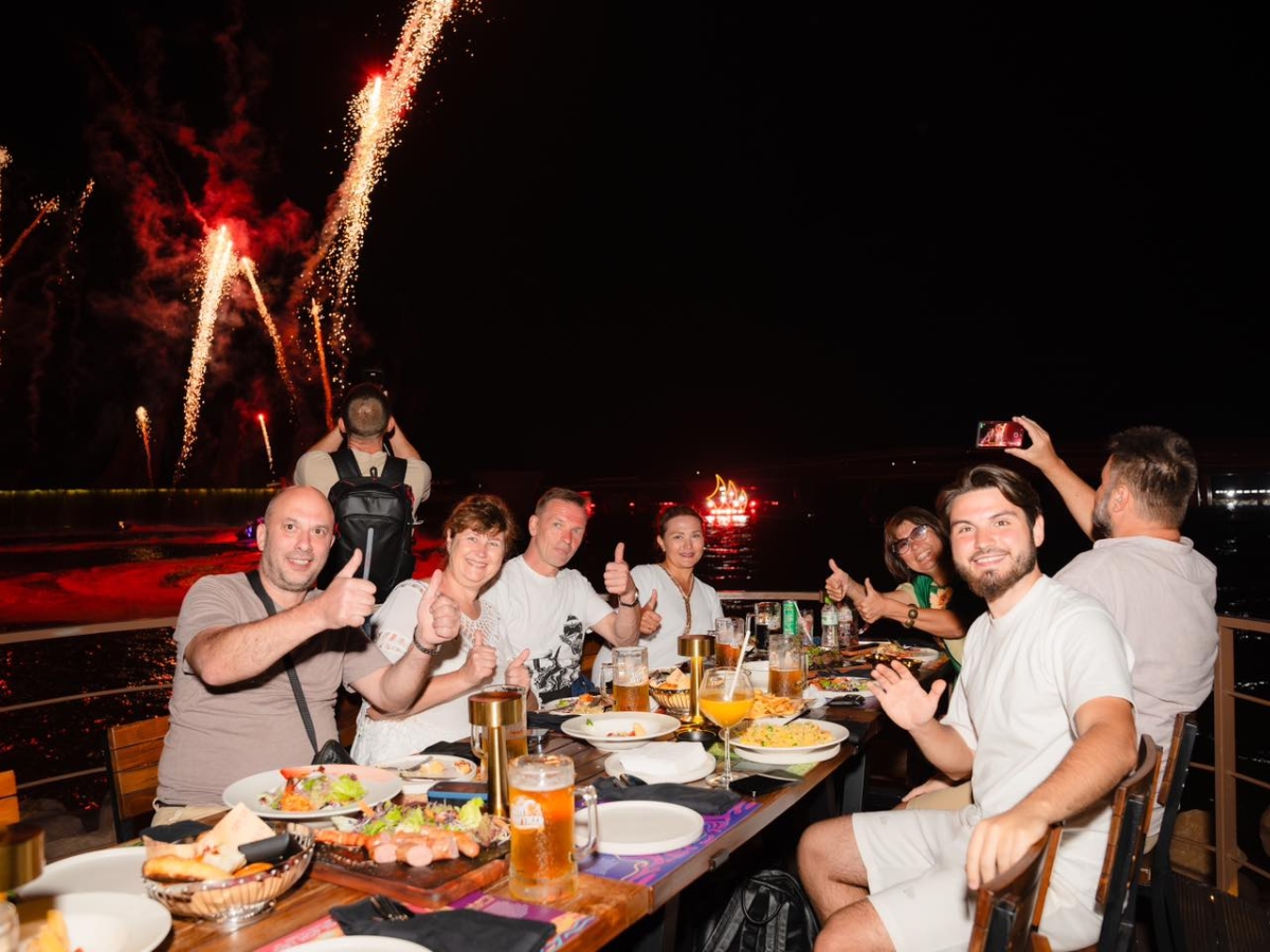 Thưởng thức các món ăn thơm ngon và bia chuẩn vị Đức tại nhà hàng Sun Bavaria Gastro Pub