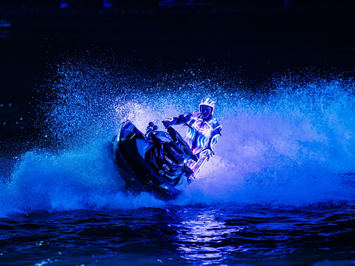 Show Bản giao hưởng đại dương với những màn biểu diễn jetski đỉnh cao