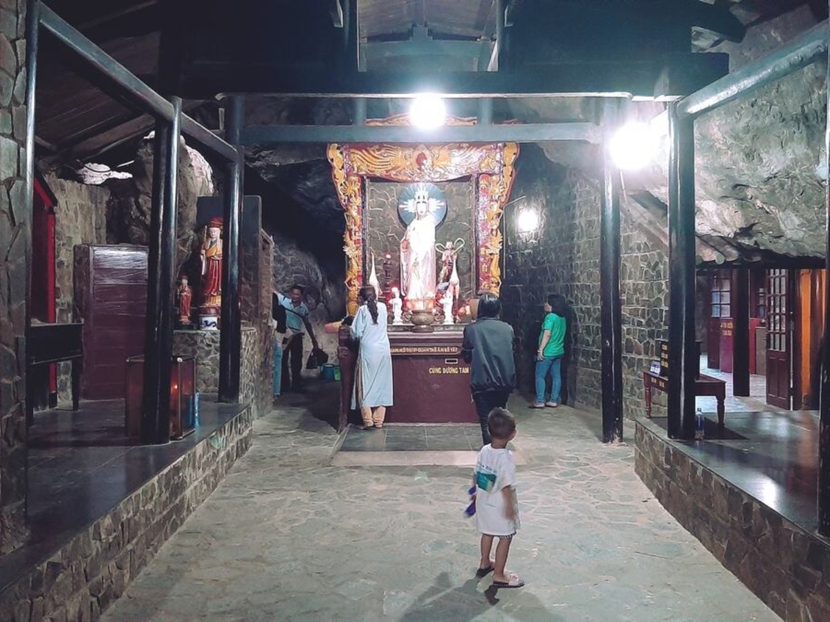Không gian linh thiêng tại chùa Tiên Sơn