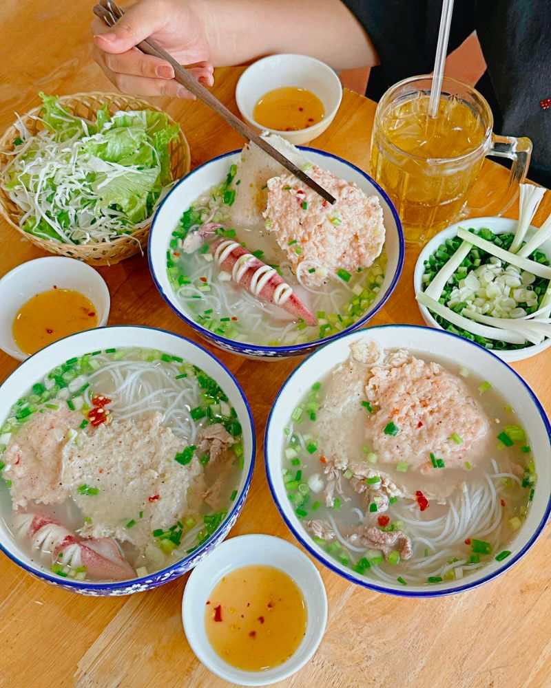 Nhắc đến Phú Quốc là nhắc đến món bún quậy