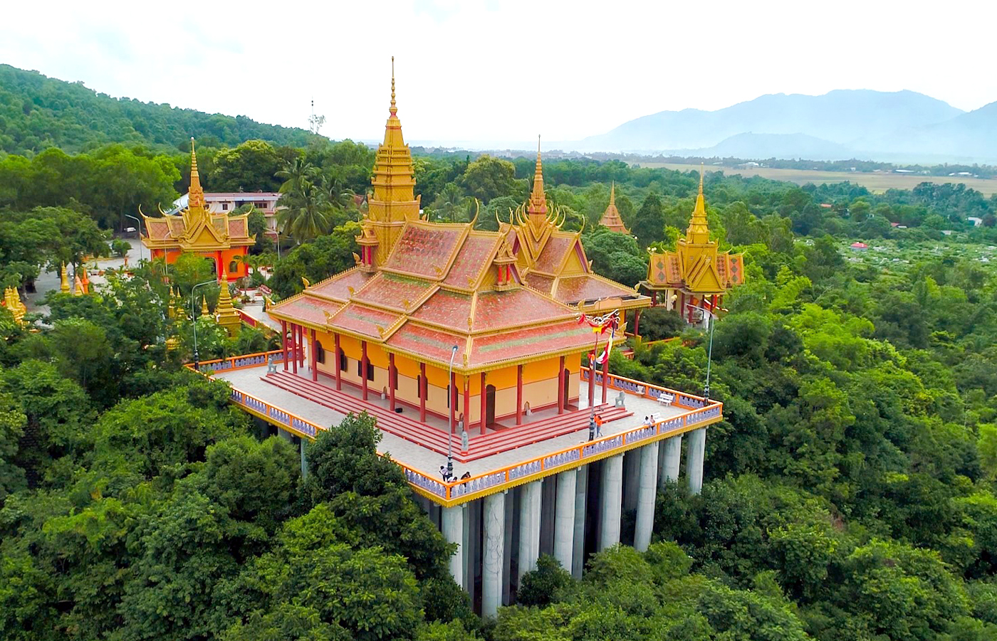 Chùa Tà Pạ với kiến trúc đặc sắc