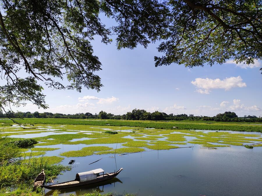 Khung cảnh tuyệt đẹp tại Búng Bình Thiên