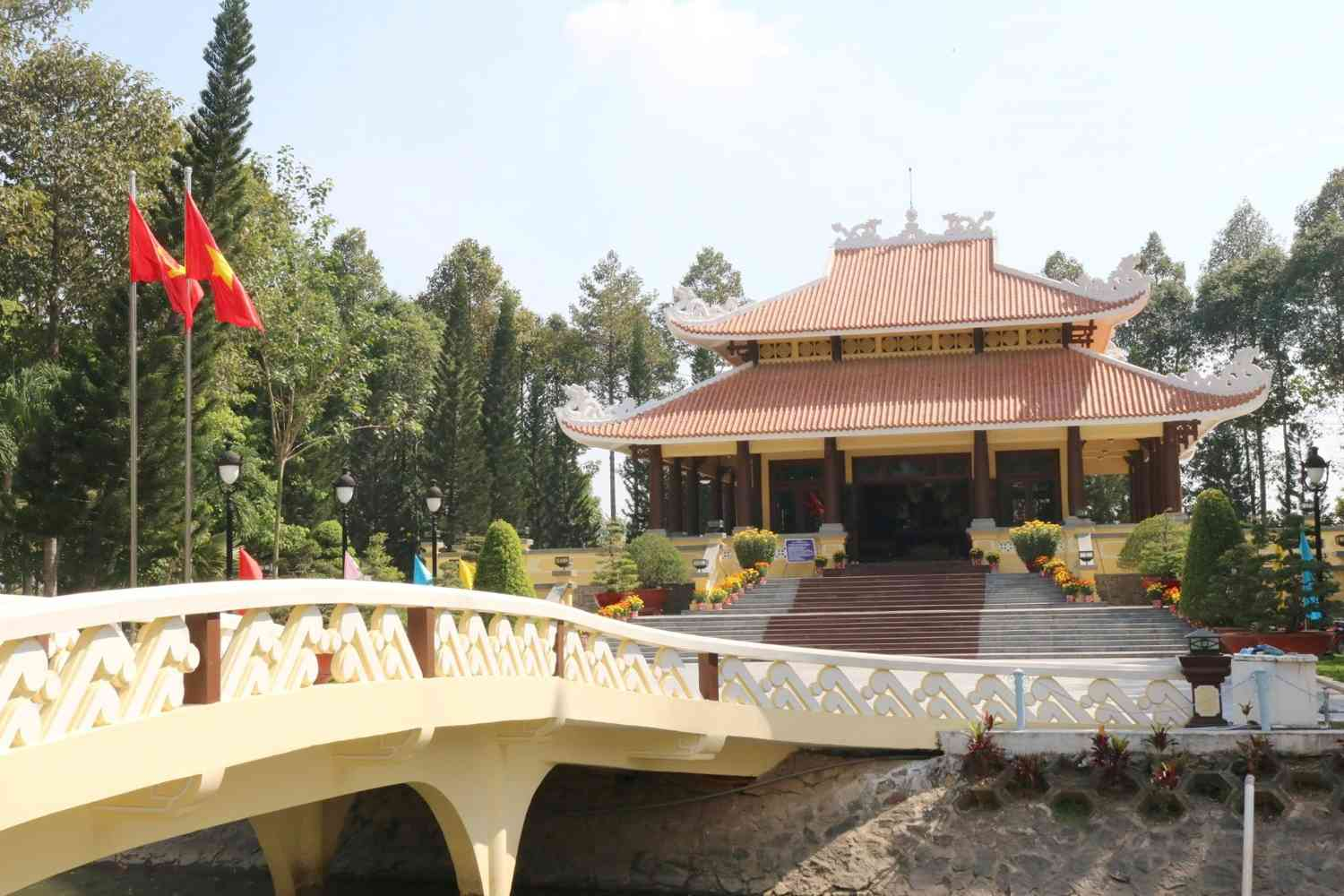Khu lưu niệm là một trong những di tích lịch sử - văn hóa quan trọng của An Giang