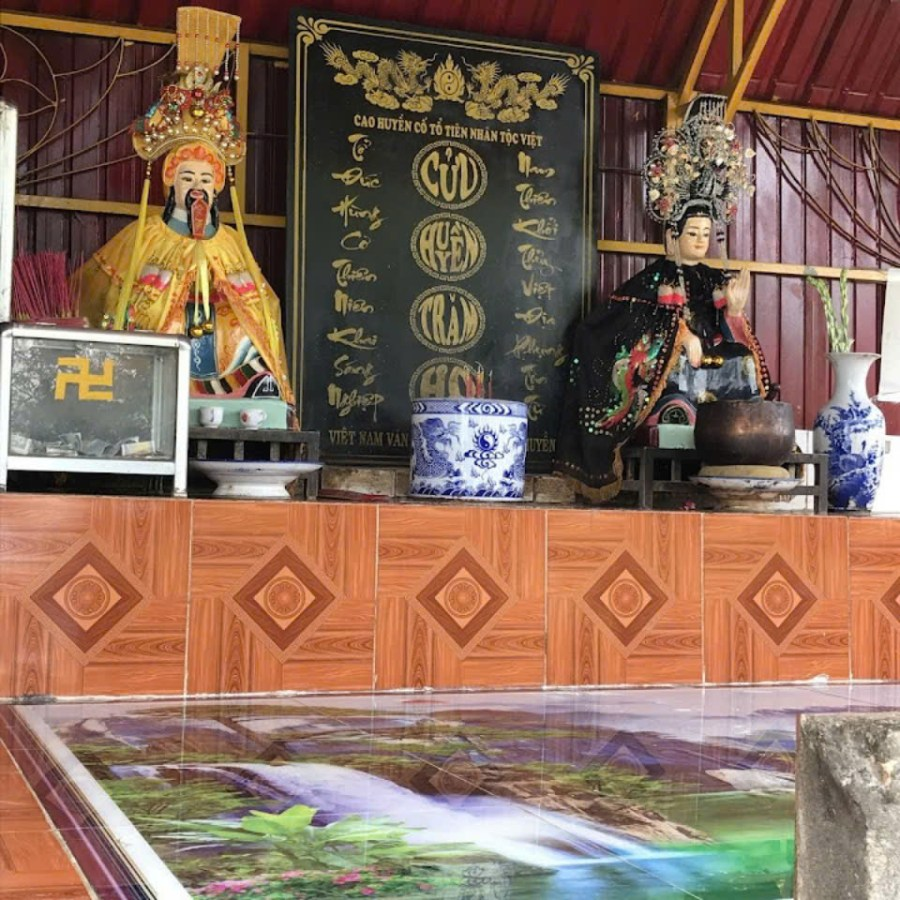 Không gian linh thiêng của vồ Thiên Tuế