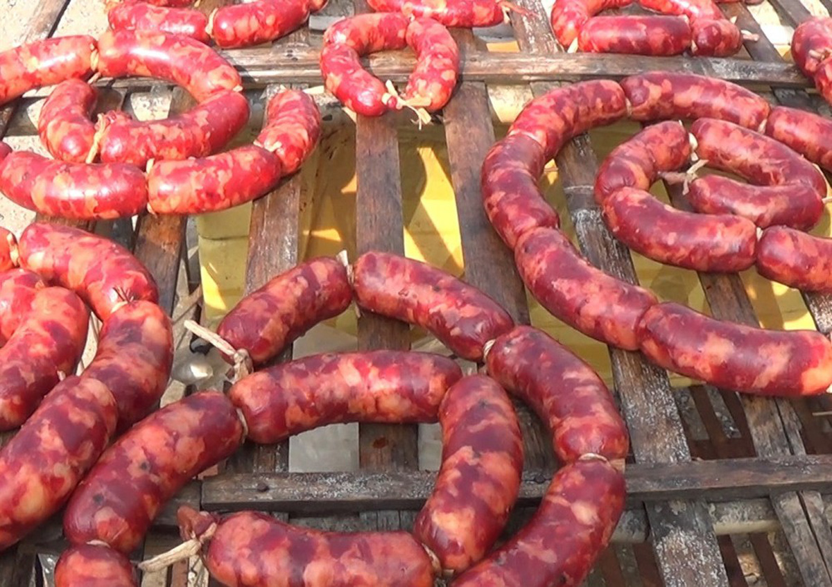 Tung lò mò An Giang ngon sẽ có màu sắc đỏ tươi, khô ráo