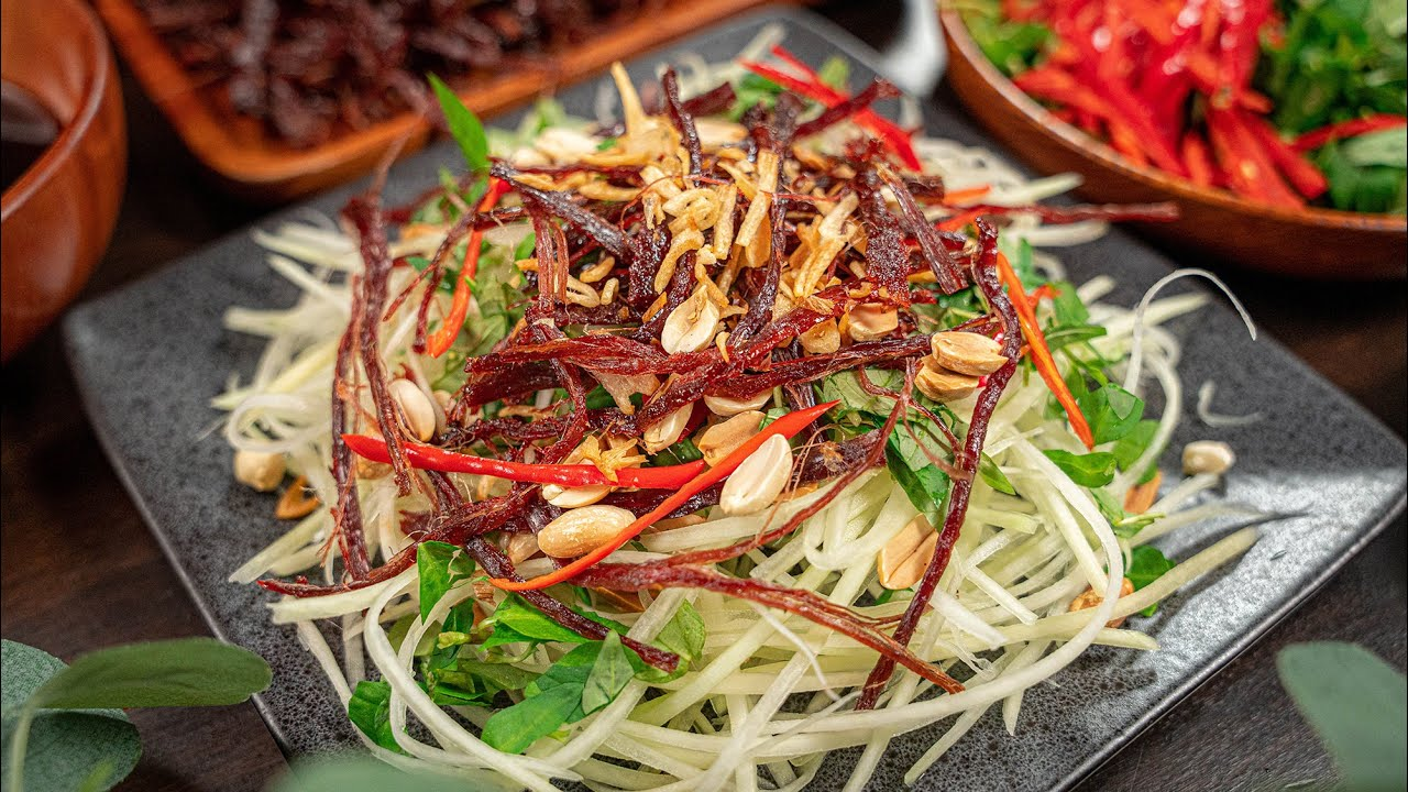 Gỏi khô bò Châu Đốc tươi ngon, đậm đà