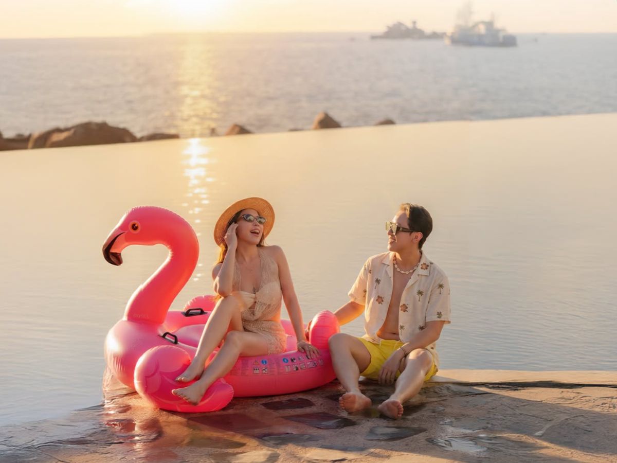 Không gian yên bình cùng ánh hoàng hôn rực rỡ tạo nên trải nghiệm nghỉ dưỡng khó quên tại Santo Beach Club. (Nguồn: Sưu tầm)