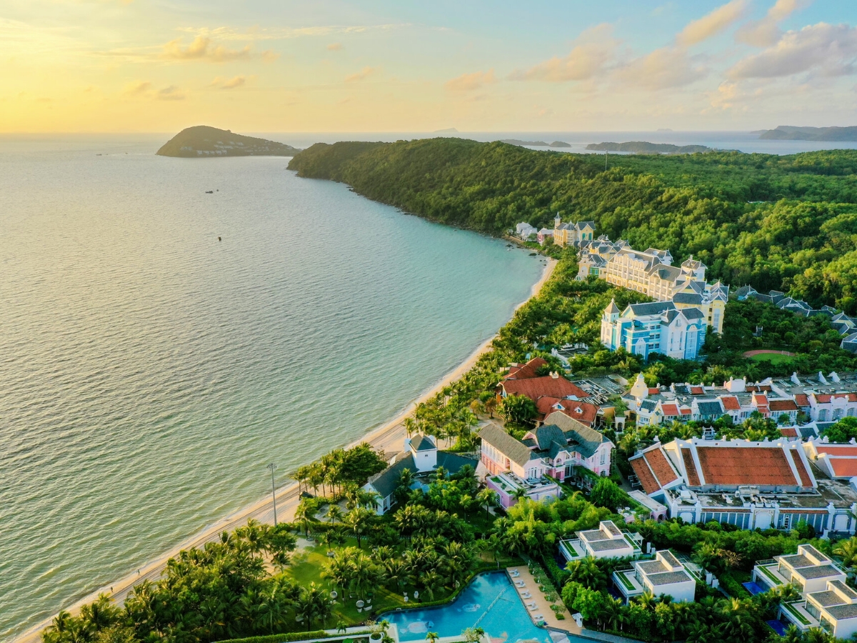 Hệ thống resort cao cấp, nhà hàng và khu vui chơi giúp Phú Quốc trở thành điểm đến lý tưởng cho các đoàn khách doanh nghiệp. (Nguồn: Sưu tầm)