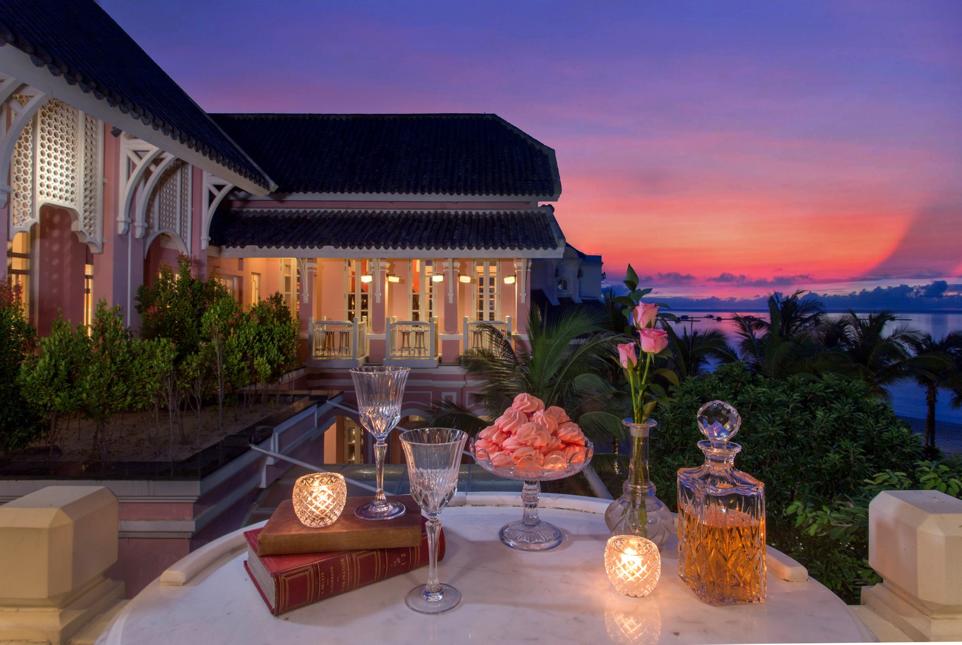 Góc ngắm hoàng hôn cực đẹp từ JW Marriott Phu Quoc Emerald Bay Resort & Spa