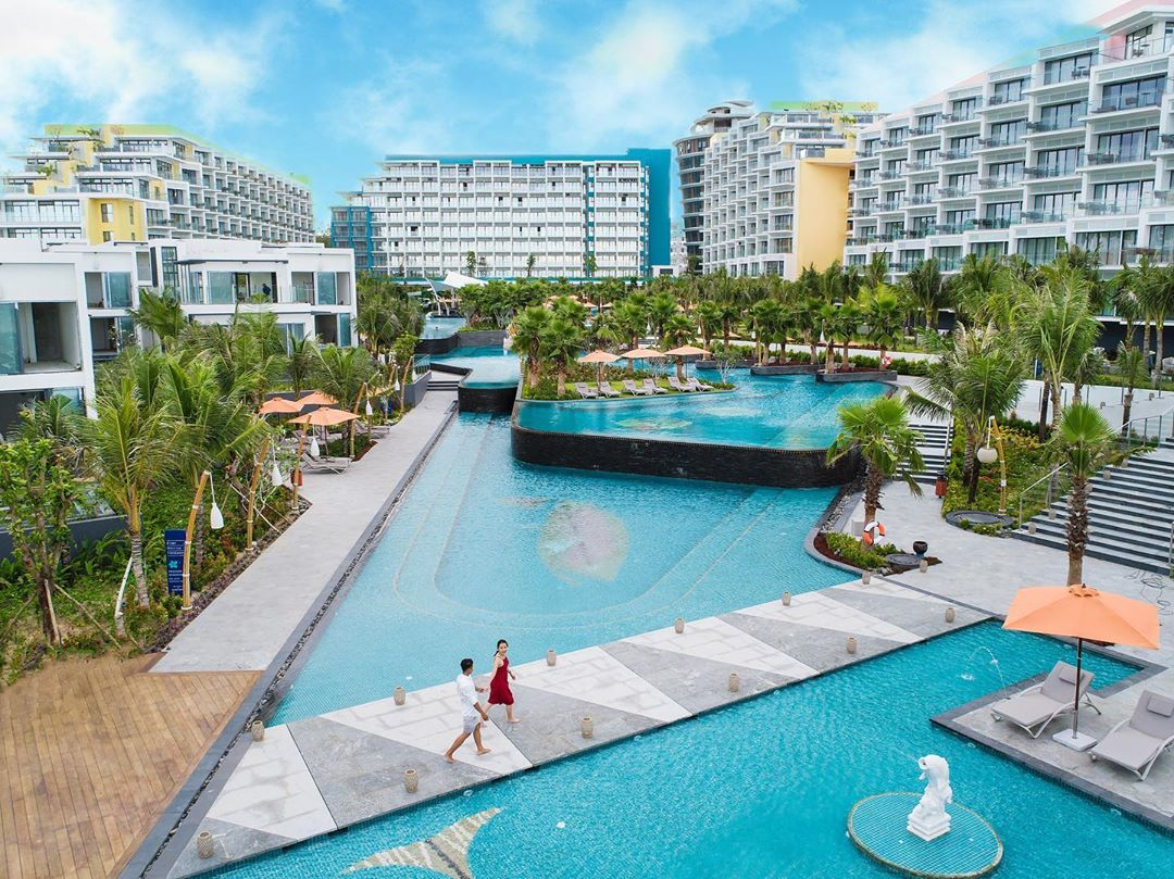 Resort gần bãi Kem với phòng hướng biển hiện đại