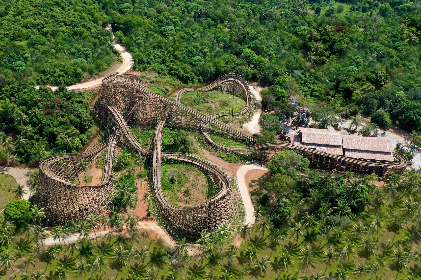 Trò chơi Mộc Xà Thịnh Nộ tại công viên chủ đề Làng Exotica. (Nguồn: Sưu tầm)